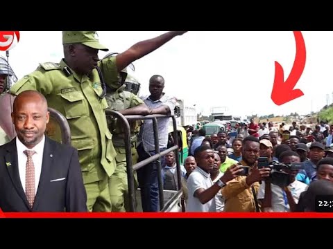 VIDEO:POLISI YAWATIMUA WAUMINI WA KANISA LA UFUFUO NA UZIMA ,WALIKUA WANAFANYA IBADA BARABARANI.
