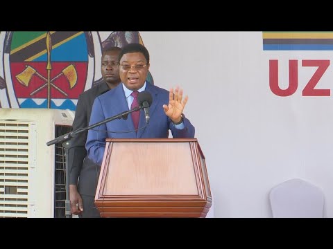 WAZIRI MKUU MAJALIWA AKERWA NA MATENDO YA UKATILI "HATA KUMBUSU MTU BILA RIDHAA NI UKATILI"